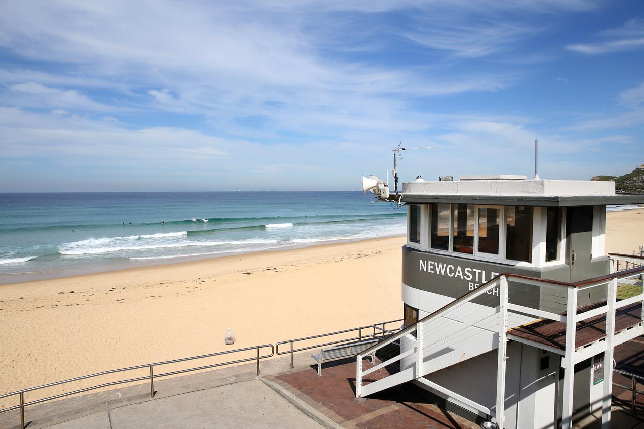 Arena Luxury Beachfront Apartment Newcastle Esterno foto