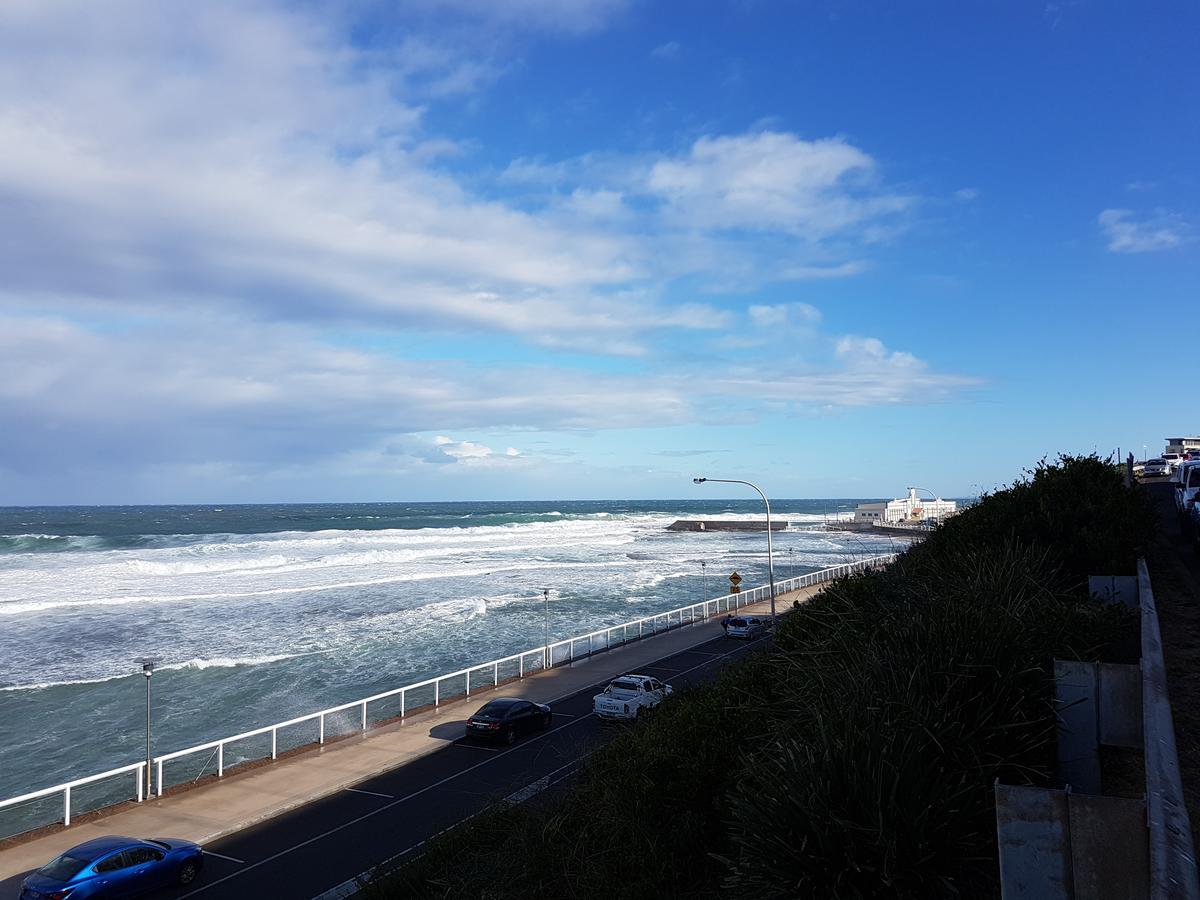 Arena Luxury Beachfront Apartment Newcastle Esterno foto