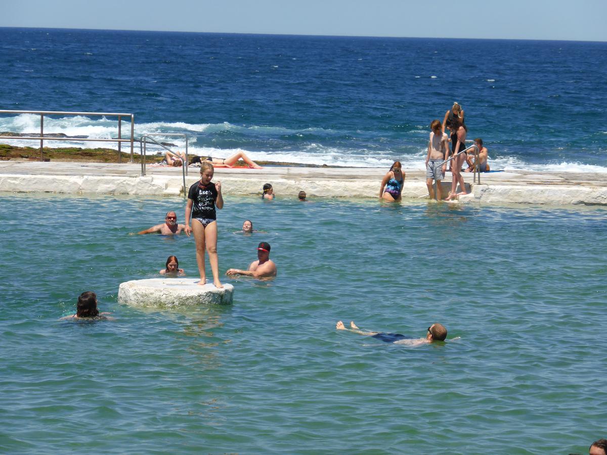 Arena Luxury Beachfront Apartment Newcastle Esterno foto