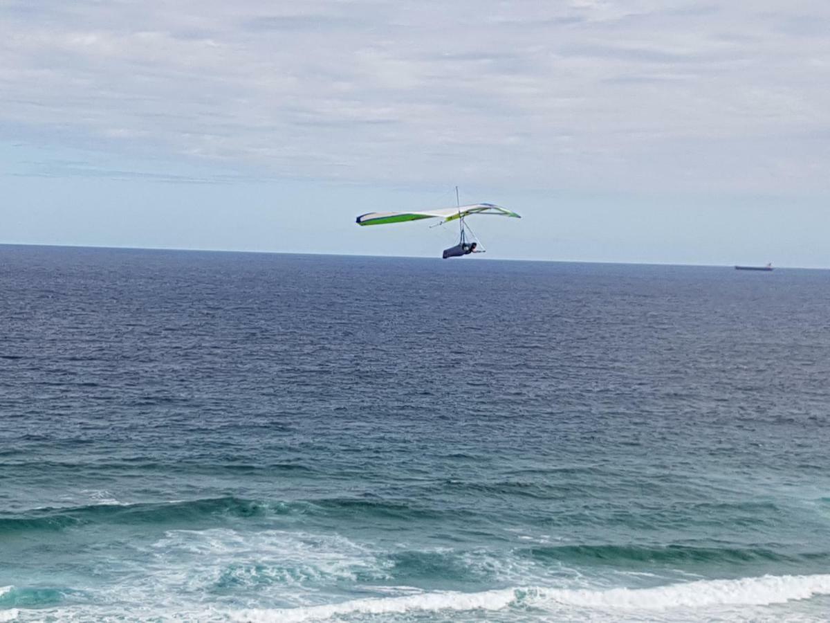 Arena Luxury Beachfront Apartment Newcastle Esterno foto